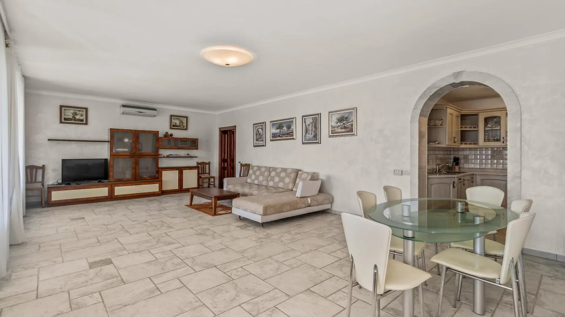 Villa Migliore Umag 0*,  Croatia